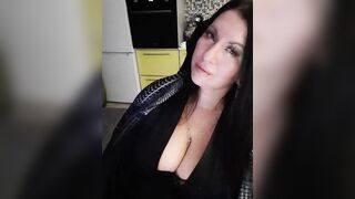 Nikoletta25 - Porn Video [Bongacams]: naked beauty, engaging host, heavenly proportions