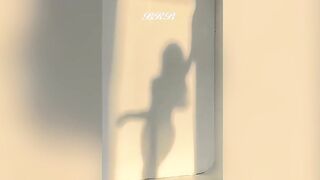 KissMec - Porn Video [Bongacams]: charming host, popular internet personality, sculpted waistline