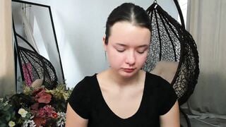 Lexi_Bloom - Porn Video [Myfreecams]: enchanting beauty, hourglass figure, engaging streamer