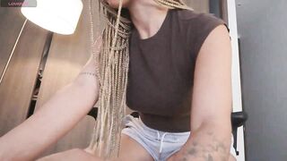 Annie_es - Porn Video [Myfreecams]: energetic content creator, elegant cleavage, naked breasts