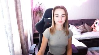 BlackLovee - Porn Video [Myfreecams]: ferocious shivers, seductive bust, naughty cam replay