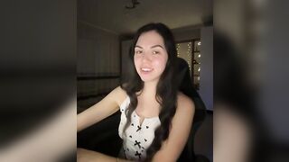 Vika19981 - Porn Video [Bongacams]: full body reveal, cam show, sexy waistline