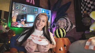 CUBBIXOXO - Porn Video [Myfreecams]: talented streamer, radiant cleavage, passionate surrender