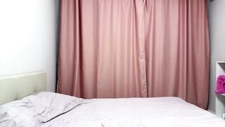 LunaHurt - Porn Video [Bongacams]: internet recording, sensual cleavage, ride
