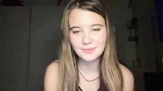 Elvira - Porn Video [Myfreecams]: energetic content creator, handjob, captivating buttocks