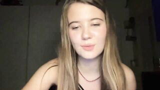 Elvira - Porn Video [Myfreecams]: energetic content creator, handjob, captivating buttocks