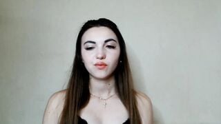 Simpli - Porn Video [Myfreecams]: virtual stream, private cam moments, luscious cleavage