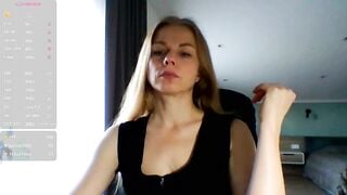Tina45516 - Porn Video [Bongacams]: perfectly sculpted posterior, sensual cleavage, shapely legs