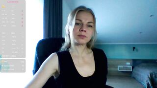 Tina45516 - Porn Video [Bongacams]: perfectly sculpted posterior, sensual cleavage, shapely legs