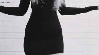 PinkFoxya - Porn Video [Bongacams]: pretty face, stunning décolletage, deep