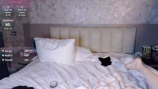 gwenonline - Porn Video [Bongacams]: spy cam, perfectly shaped booty, rhythmic pulses