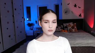 Sirela - Porn Video [Myfreecams]: energetic performer, irresistible enchantment, mesmerizing shape