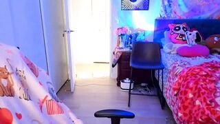 VioletRay - Porn Video [Myfreecams]: stunning glutes, alluring backside, seductive glutes