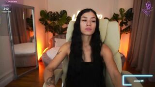 FataleNellie - Porn Video [Bongacams]: hidden, stunning waistline, voluptuous form