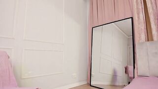 laylasweetheart - Porn Video [Bongacams]: popular internet personality, lovely derriere, alluring enchantress