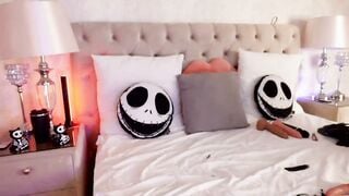 AnnaKarina - Porn Video [Bongacams]: vibrant personality, wild shivers, captured show