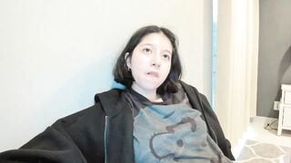 Cherrycute666 - Porn Video [Myfreecams]: captivating cleavage, engaging broadcaster, elegant rear