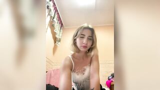 alizii - Porn Video [Bongacams]: shapely figure, softly spoken stream, captivating enchantress