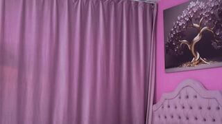 LaraBrynn - Porn Video [Bongacams]: radiant cleavage, beautifunakedl décolletage, curvaceous beauty