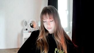 RoboSasha - Porn Video [Myfreecams]: curvaceous physique, jaw dropping enchantress, radiant ass