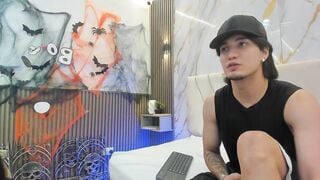 sweetauracouple - Porn Video [Bongacams]: lovely décolletage, gorgeous charmer, hot fingers show
