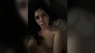 Vika19981 - Porn Video [Bongacams]: perfectly shaped ass, handjob, naked porn slut