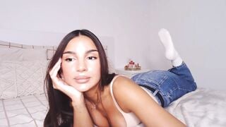 Misskelly - Porn Video [Myfreecams]: compact stream video, naked seductress, energetic content creator