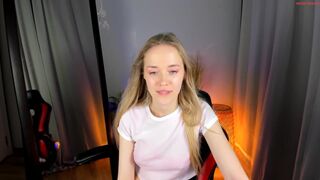 a_m_e_l_i_a - Private  [Chaturbate] OhMiBod Lovelife Adventure free-blowjobs -hardcore