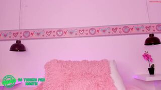 natalie_gh - Private  [Chaturbate] Enchanting legs nipple licking