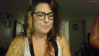 stickyvicki2330 - Record  [Chaturbate] -3some amateur-sex-videos dick-sucking